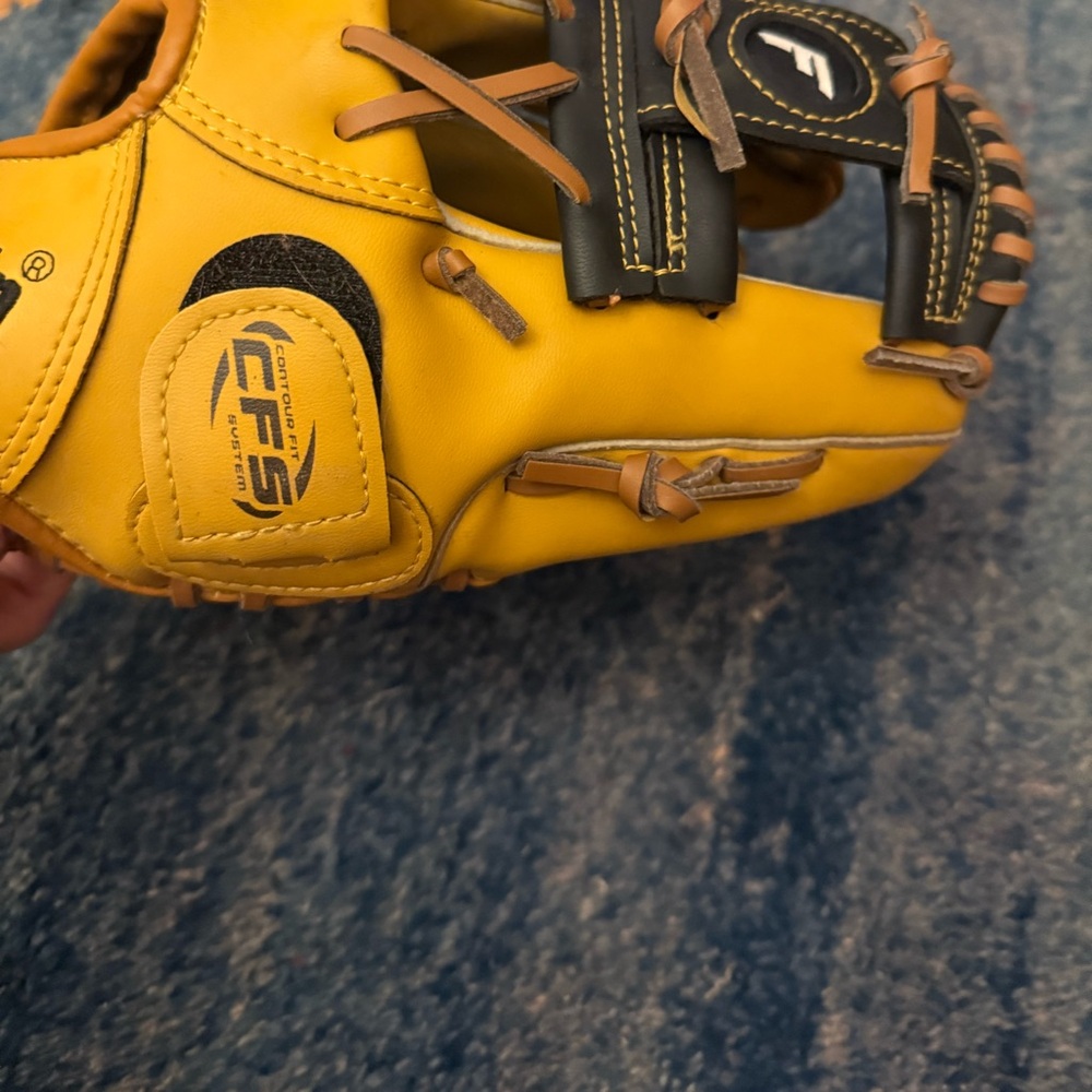 Franklin Kids Baseball Glove